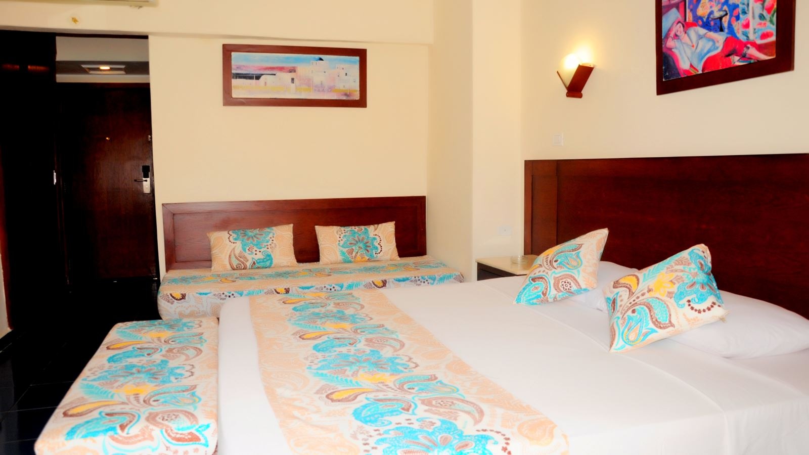 rooms-standard-room
