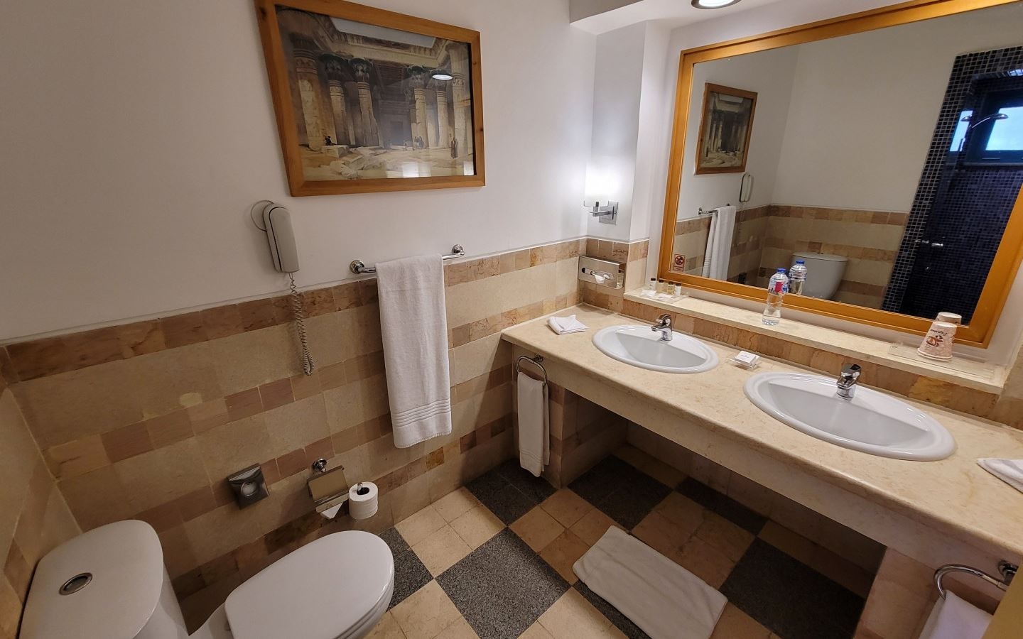 rooms-standard-room