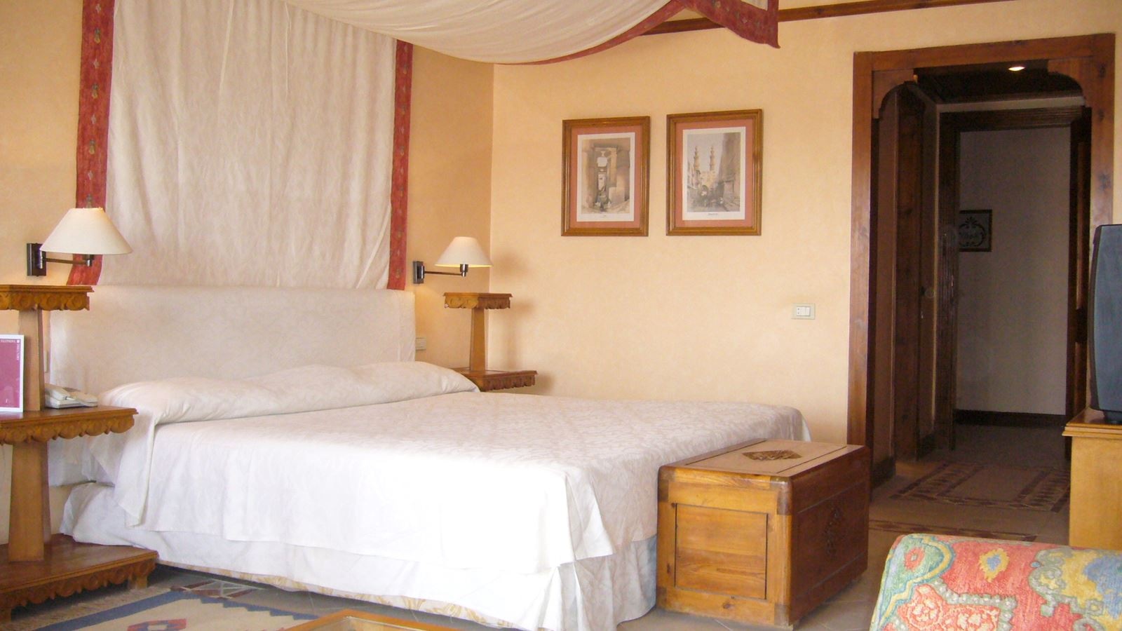 rooms-standard-room