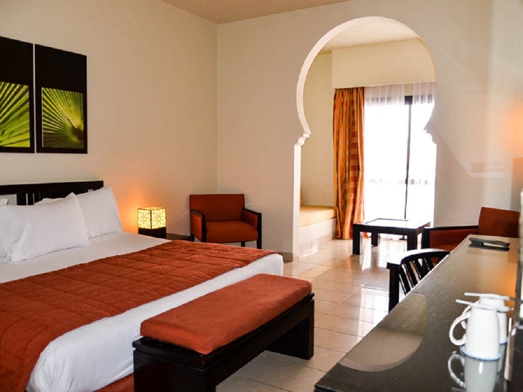 rooms-comfort-room-garden-view