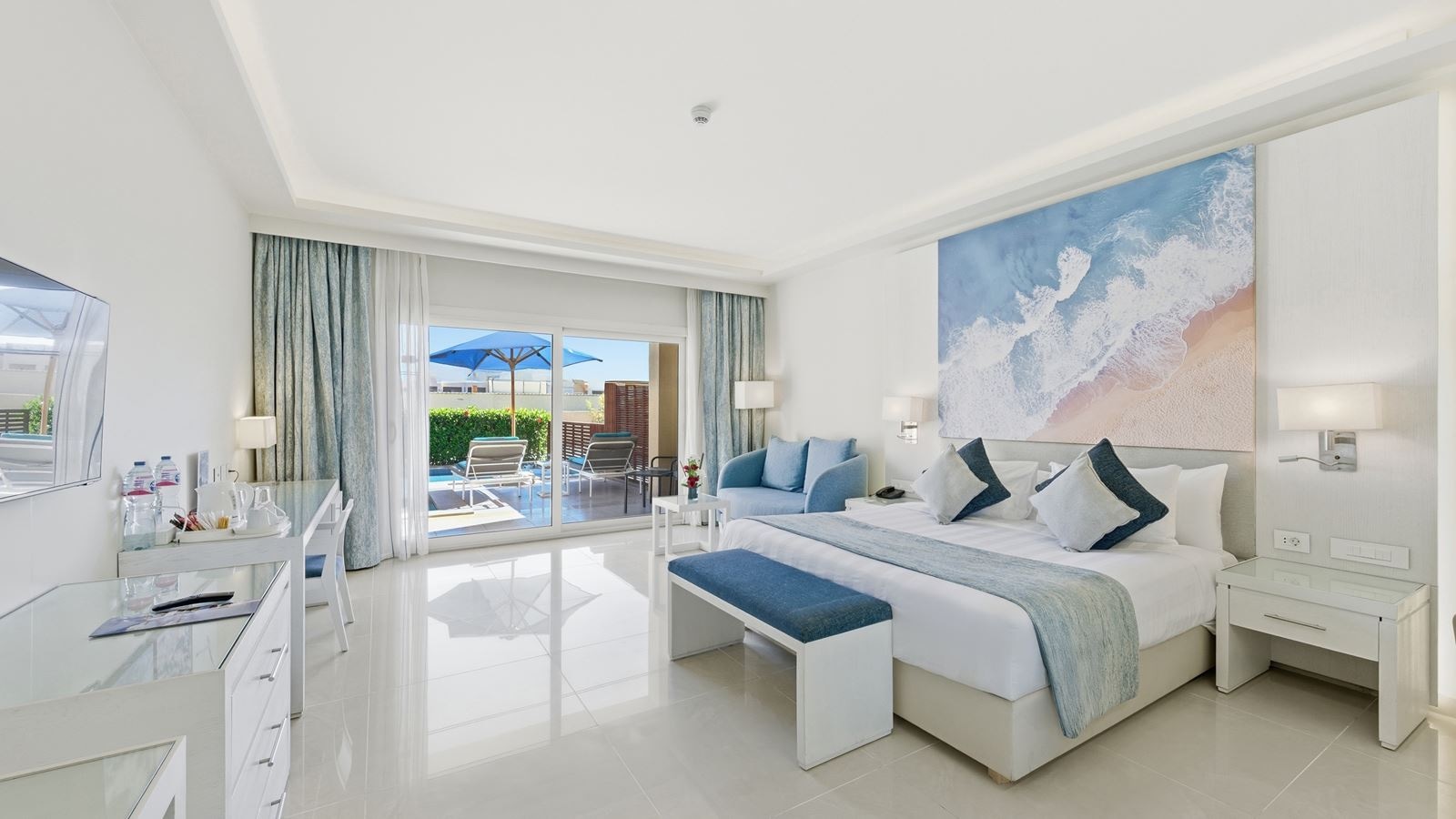 rooms-swimup-room