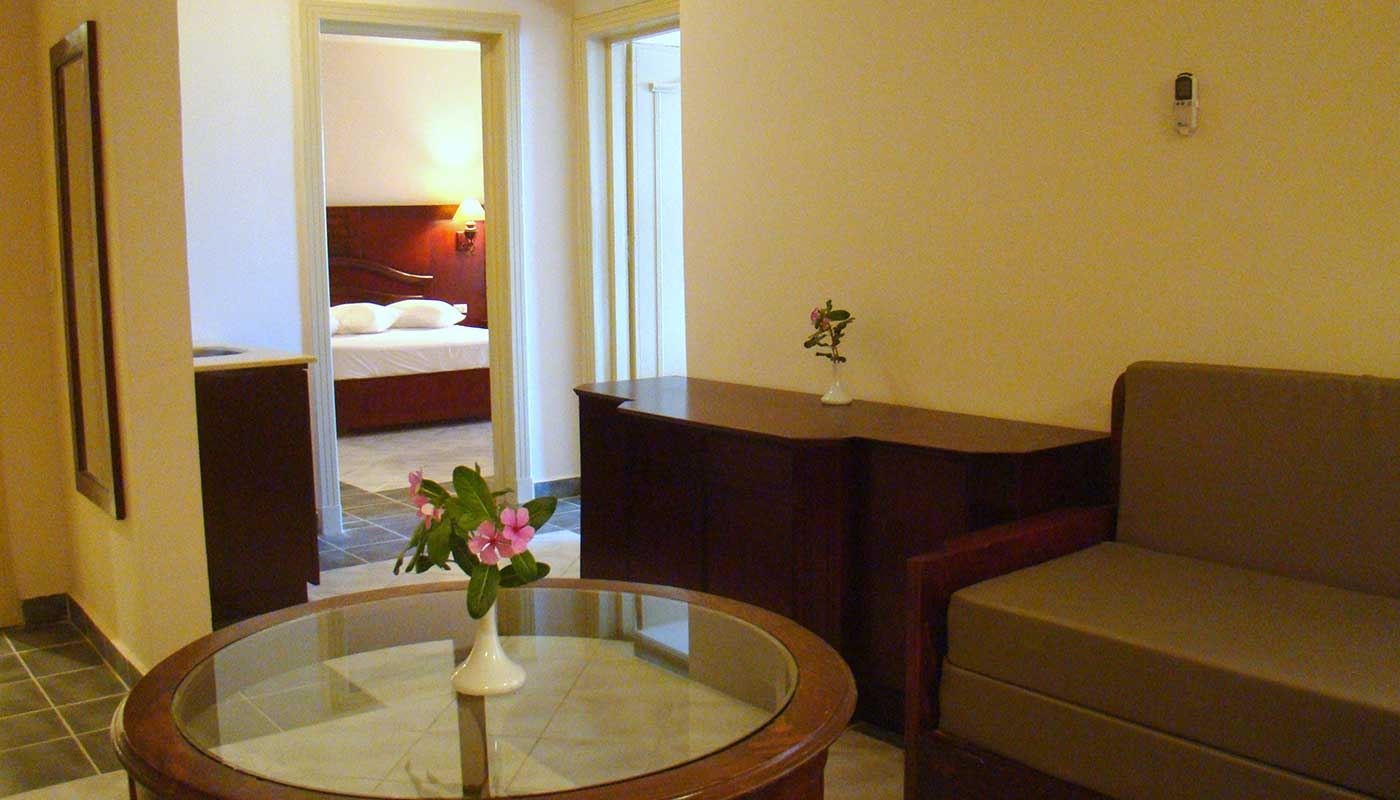 rooms-family-room