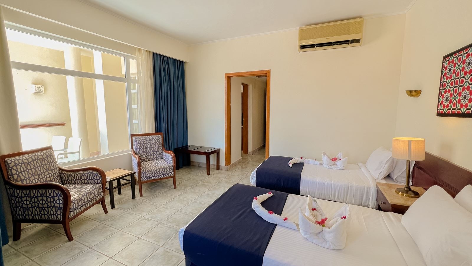 rooms-family-room