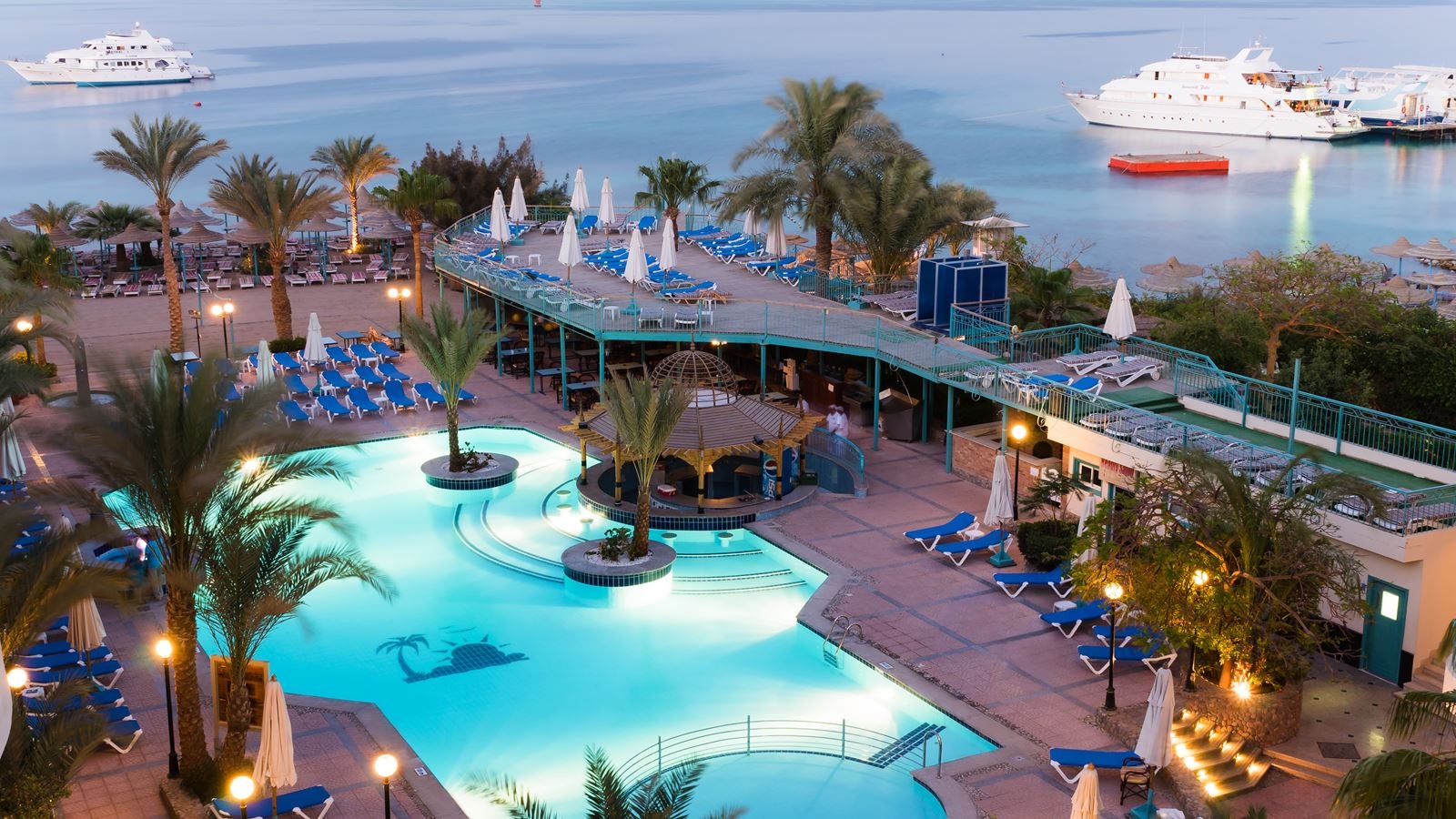 pools-outdoor-pool