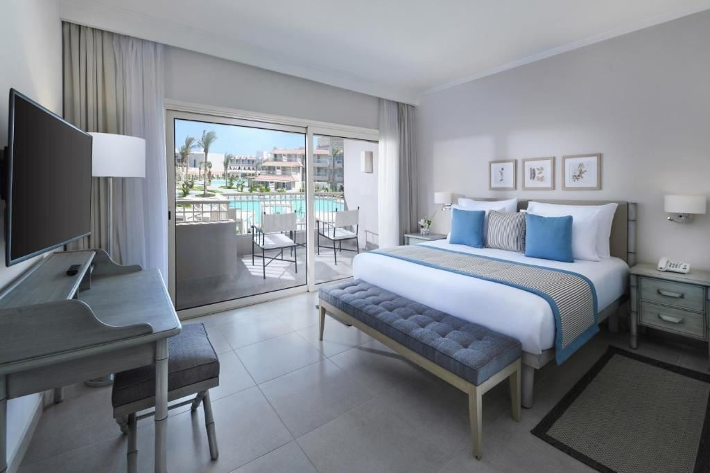 rooms-deluxe-room