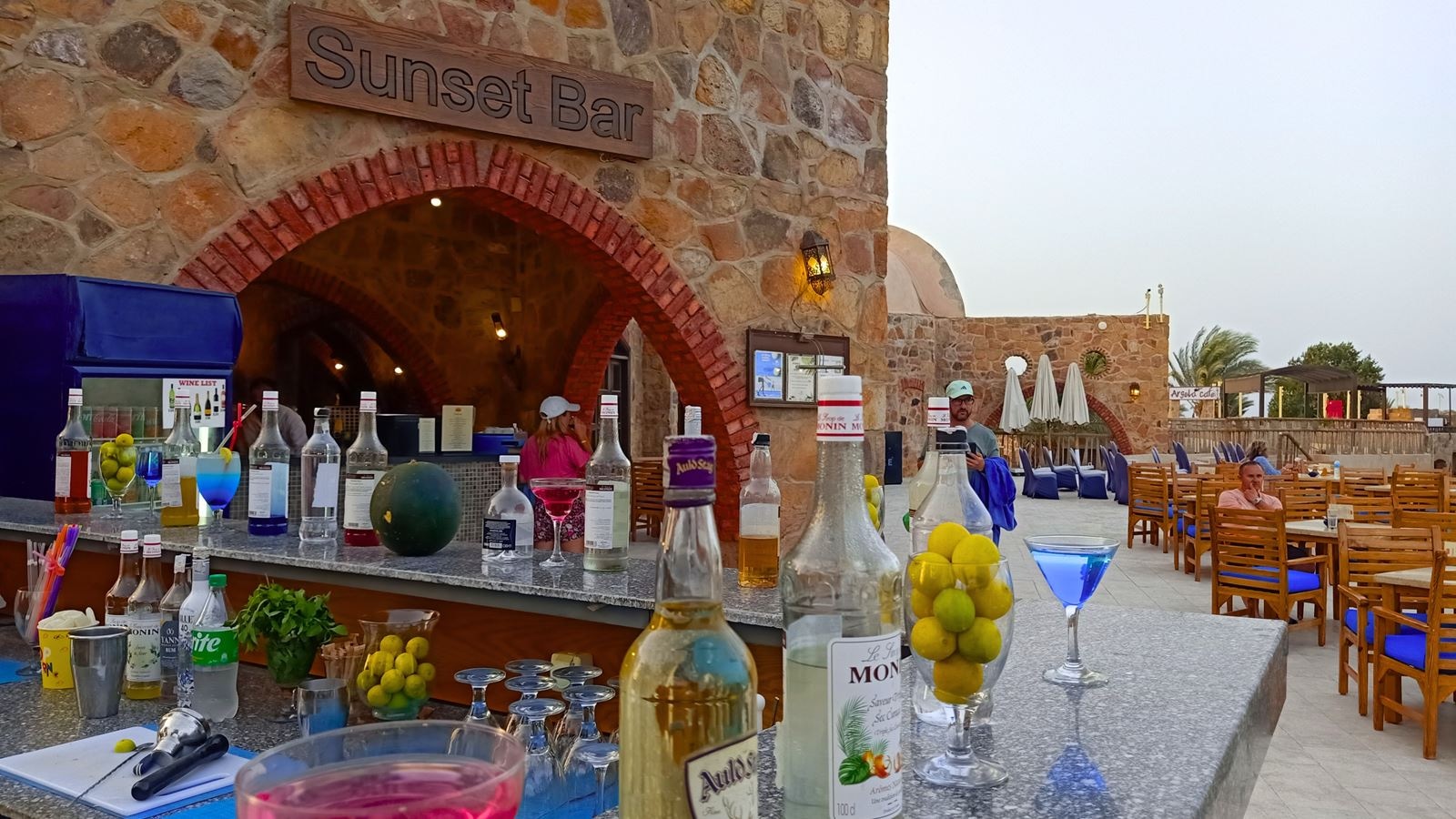 bars-sunset-bar