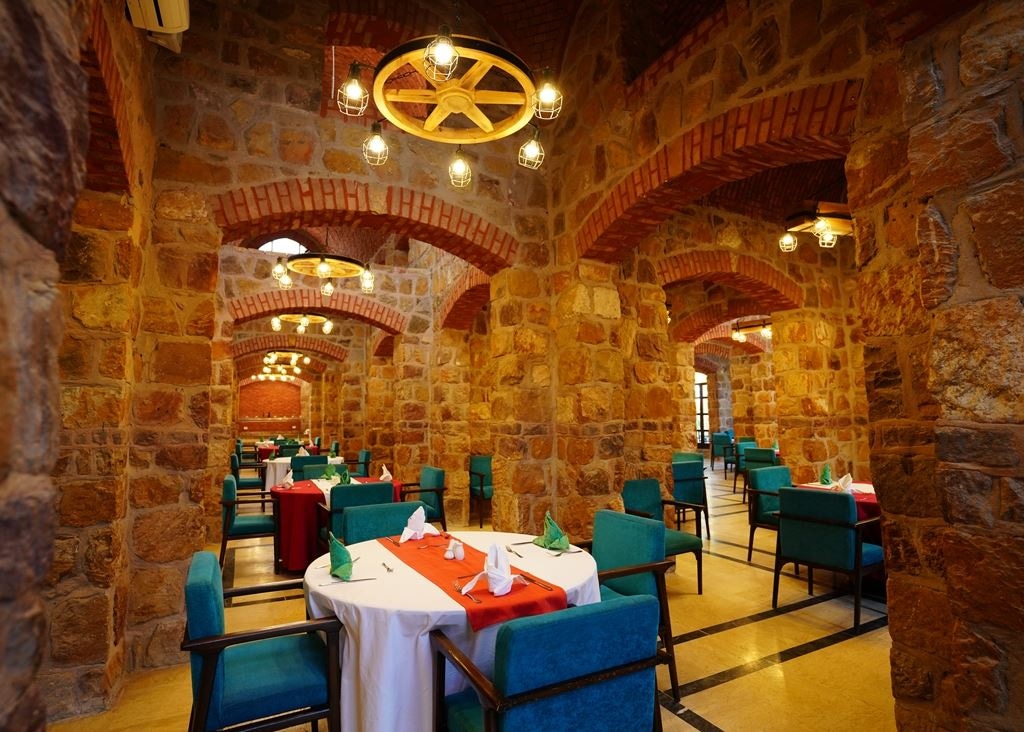 restaurants-restaurants