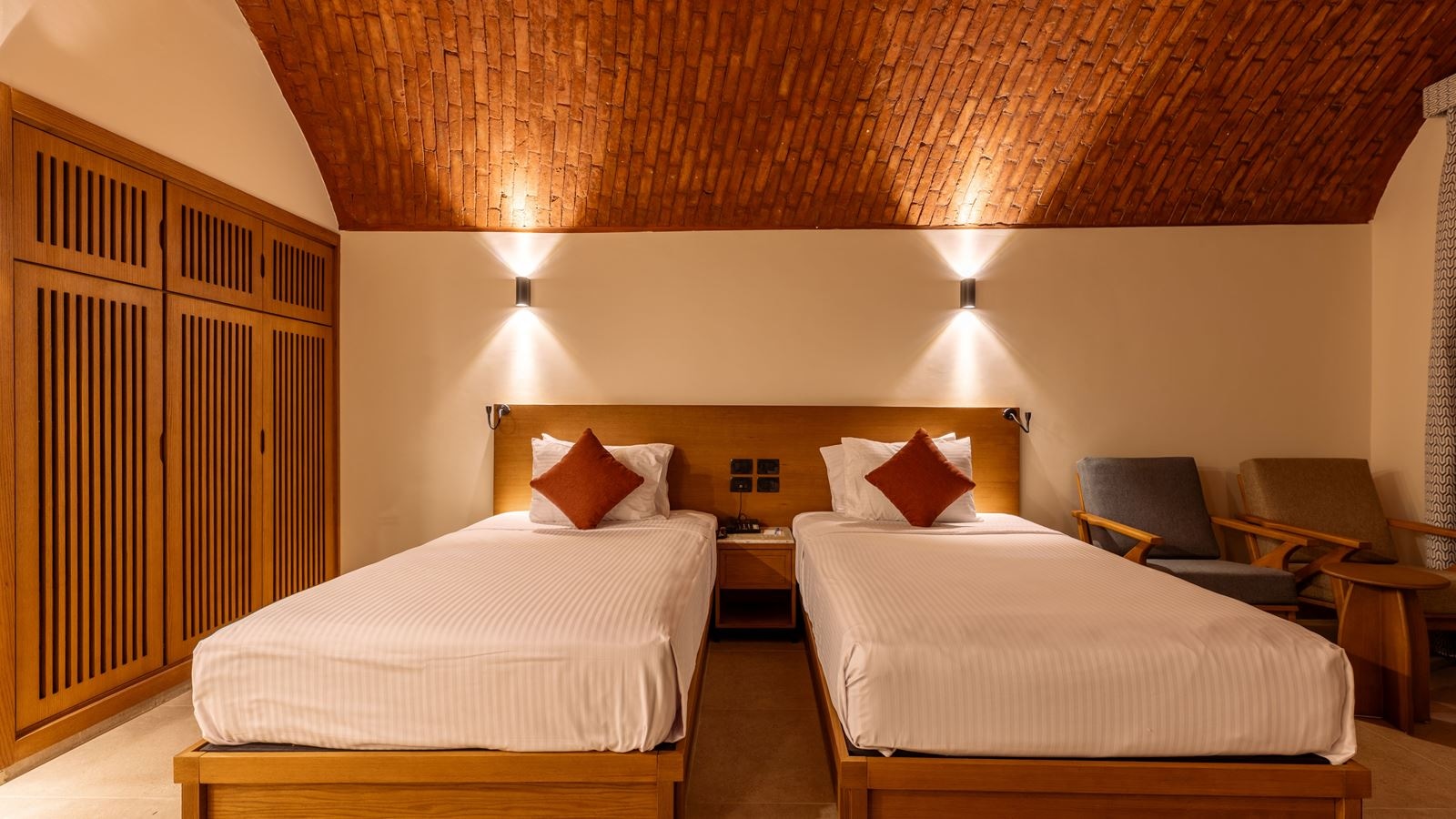 rooms-deluxe-sea-view