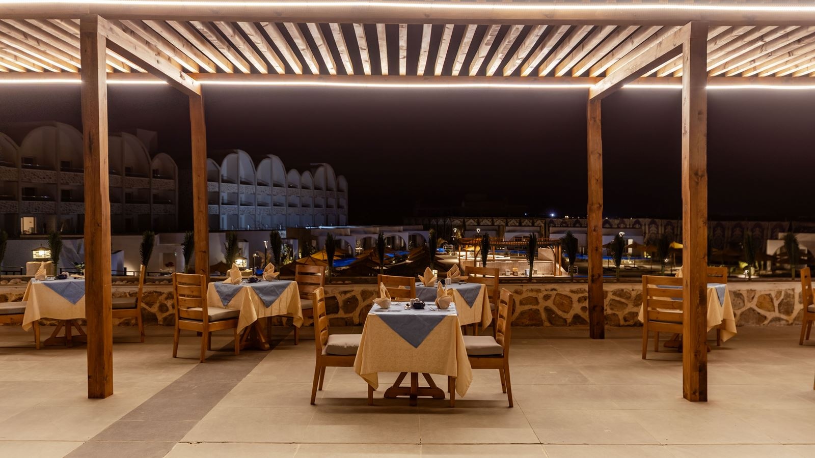 restaurants-alma-main-restaurant