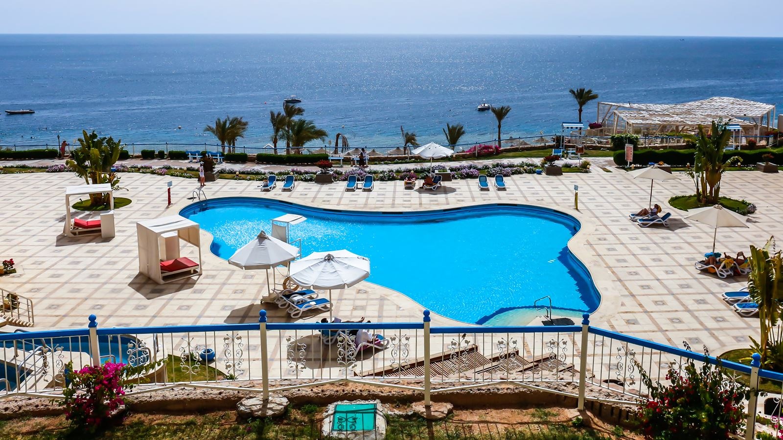pools-outdoor-pool