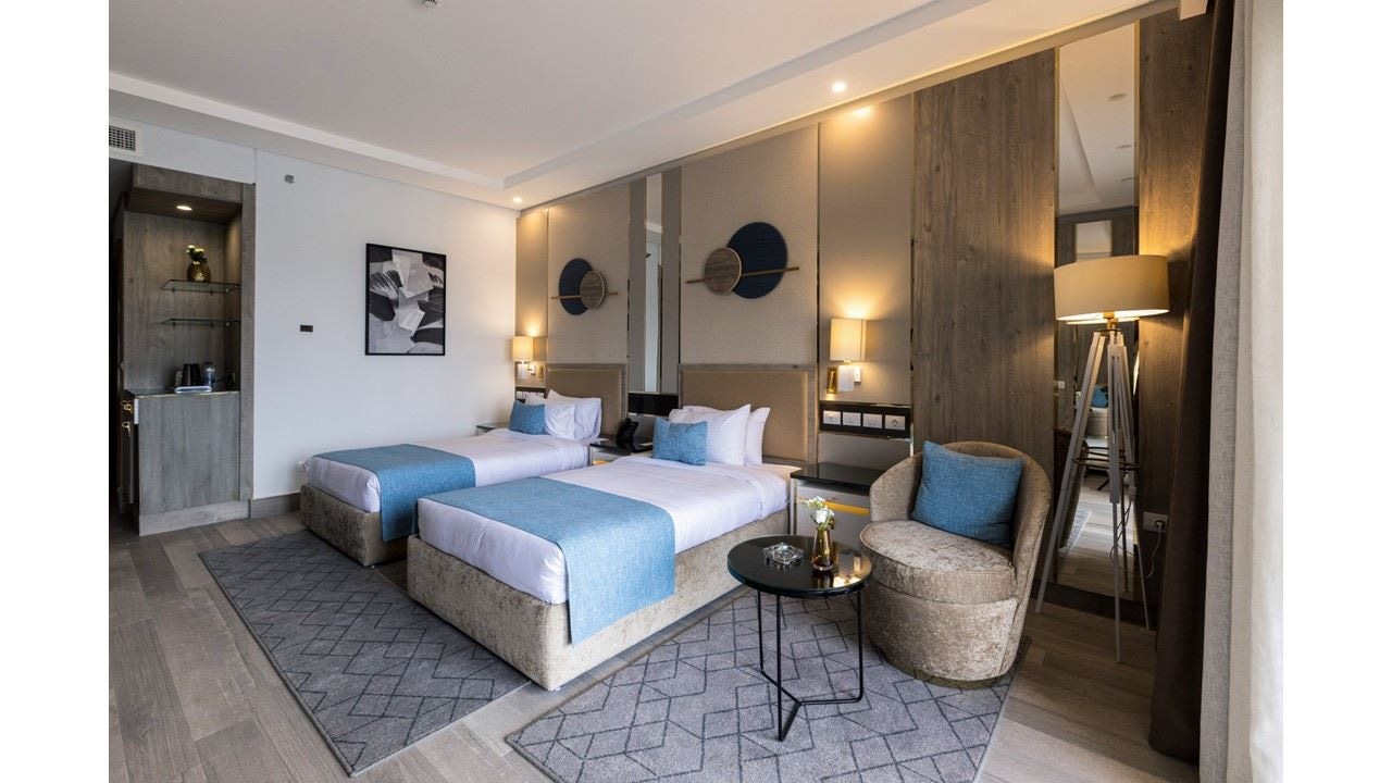 rooms-deluxe-room-garden-view