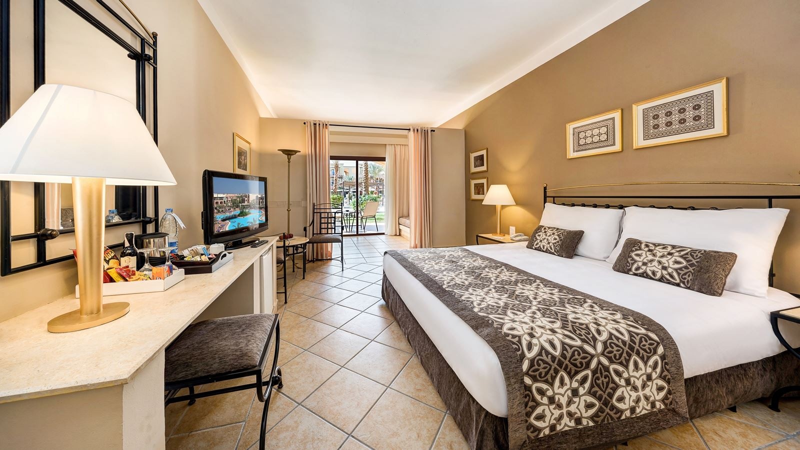 rooms-family-room