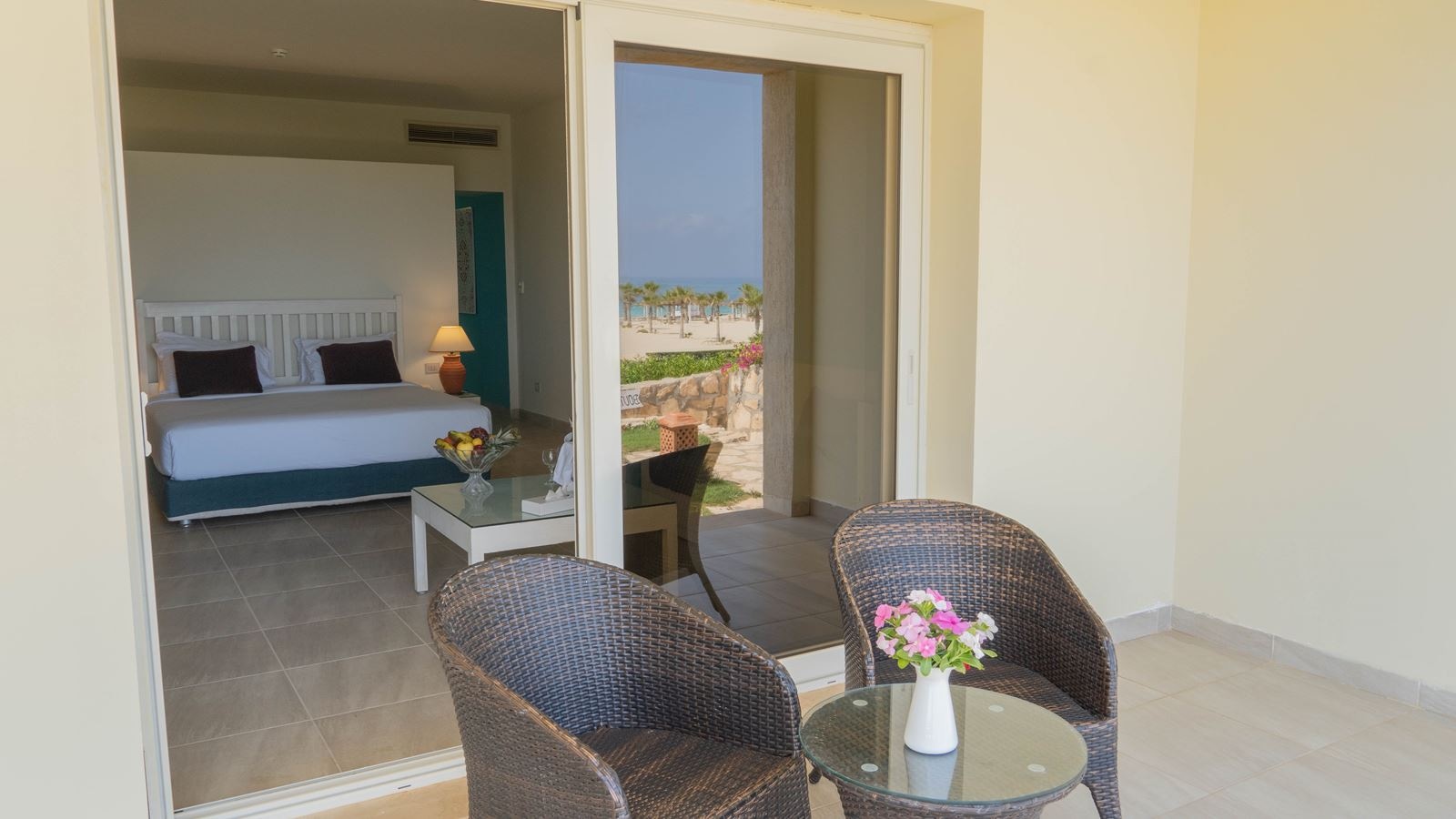 rooms-deluxe-room