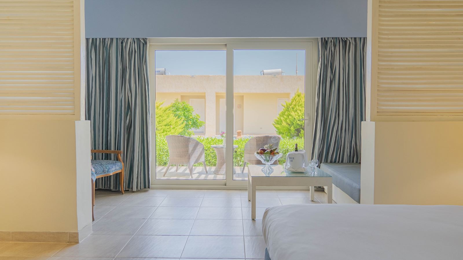 rooms-family-room