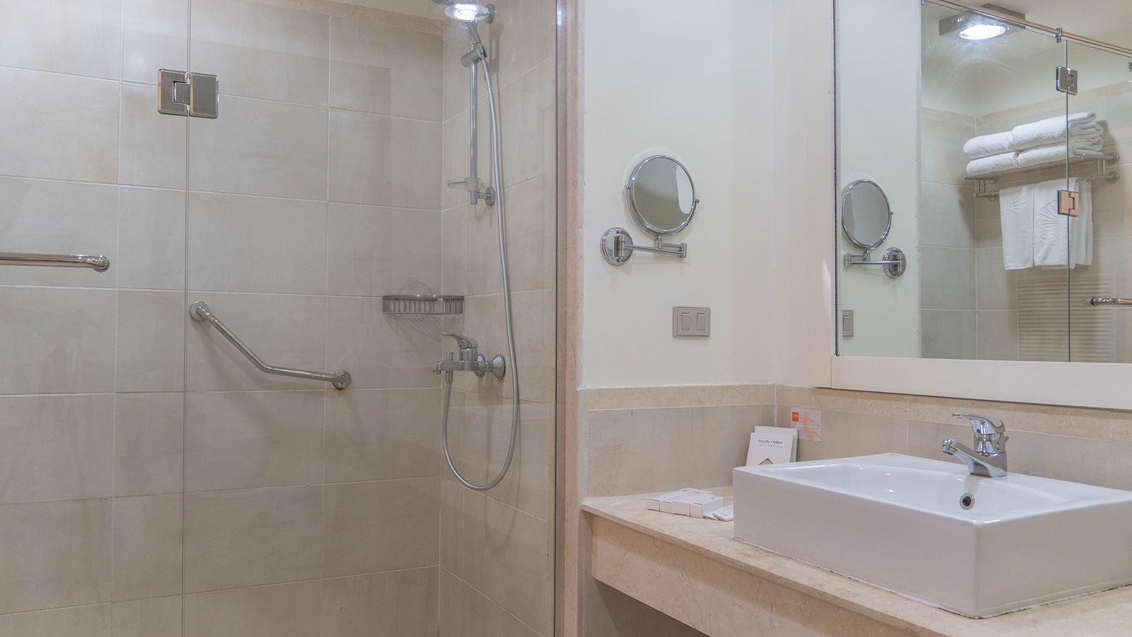 rooms-family-room