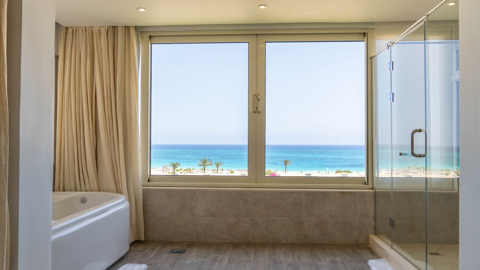 rooms-royal-suite