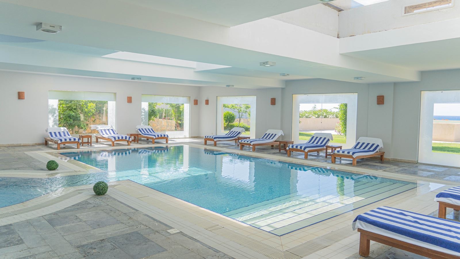 pools-indoor-pool