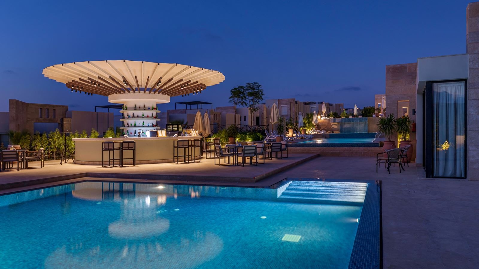 bars-med-pool-bar