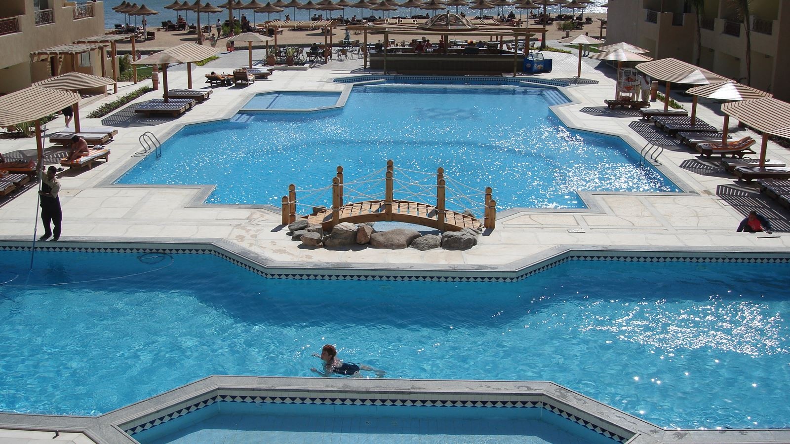 pools-outdoor-pool