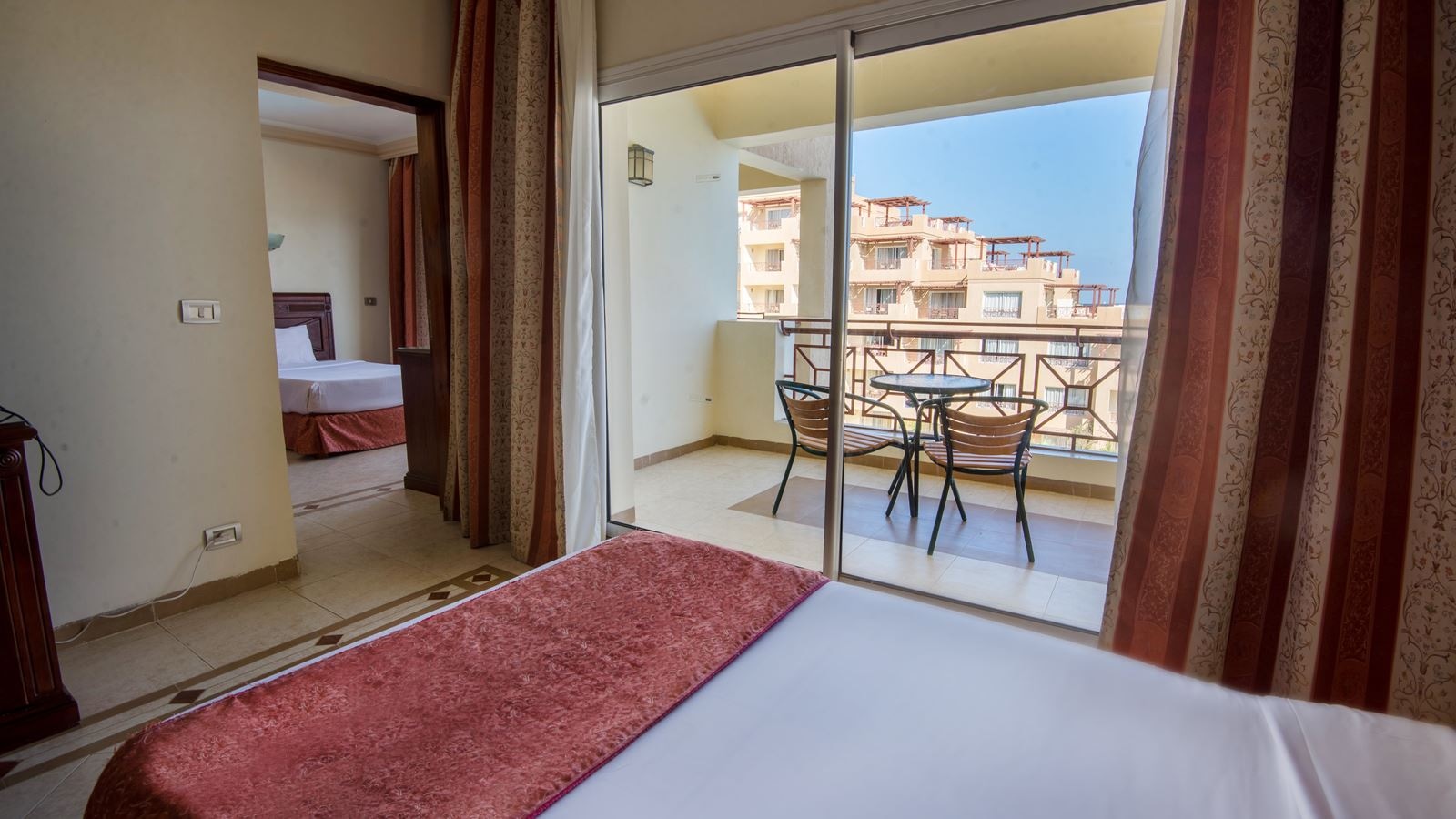 rooms-family-room