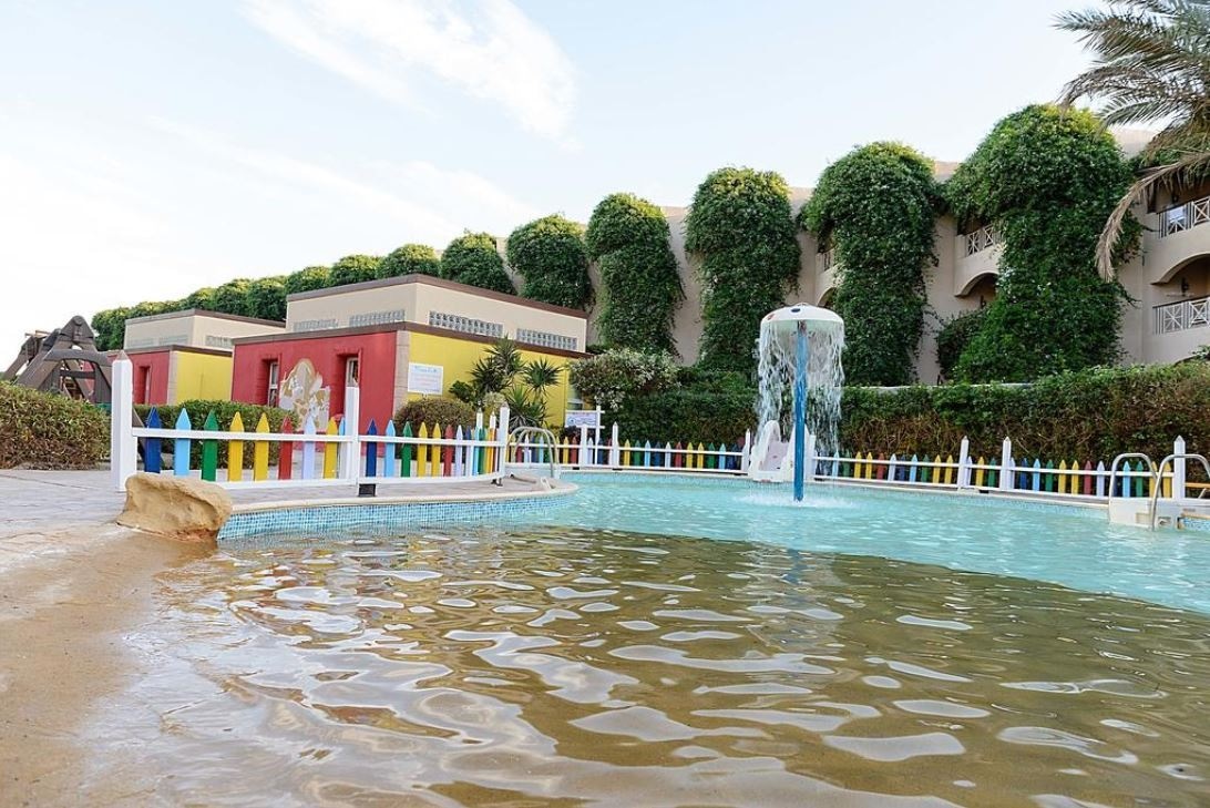 pools-outdoor-childrens-pool