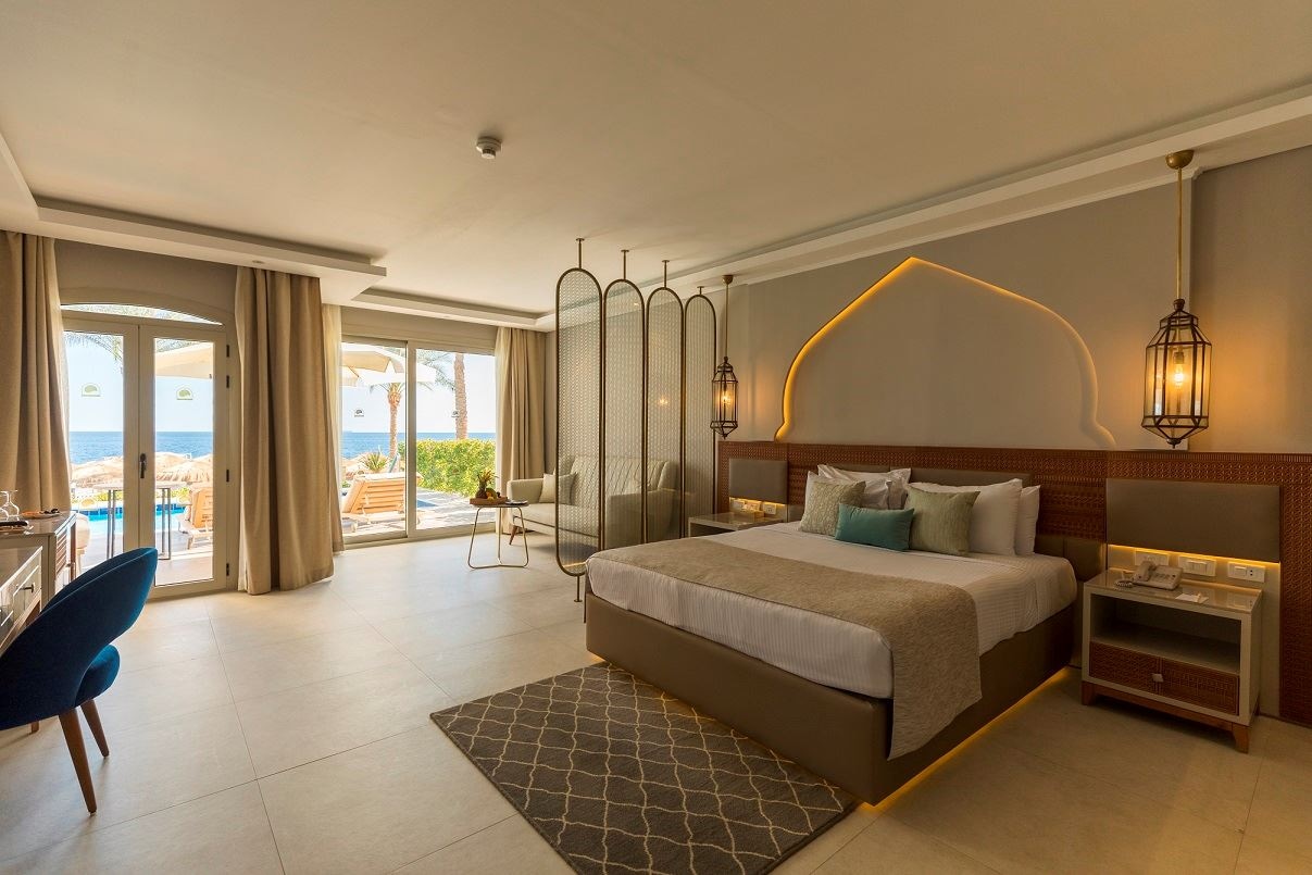rooms-posh-club-junior-swimup-suite-psv