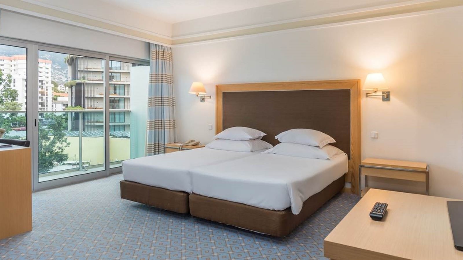 rooms-family-room