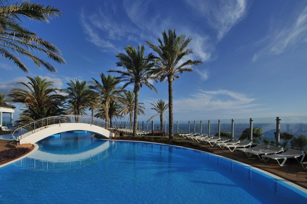 pools-outdoor-pool