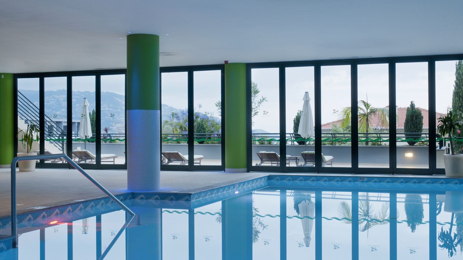 pools-indoor-pool
