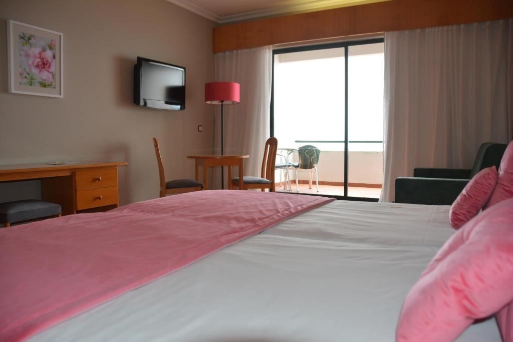 rooms-bi--1-bedroom-bungalow-with-sea-view