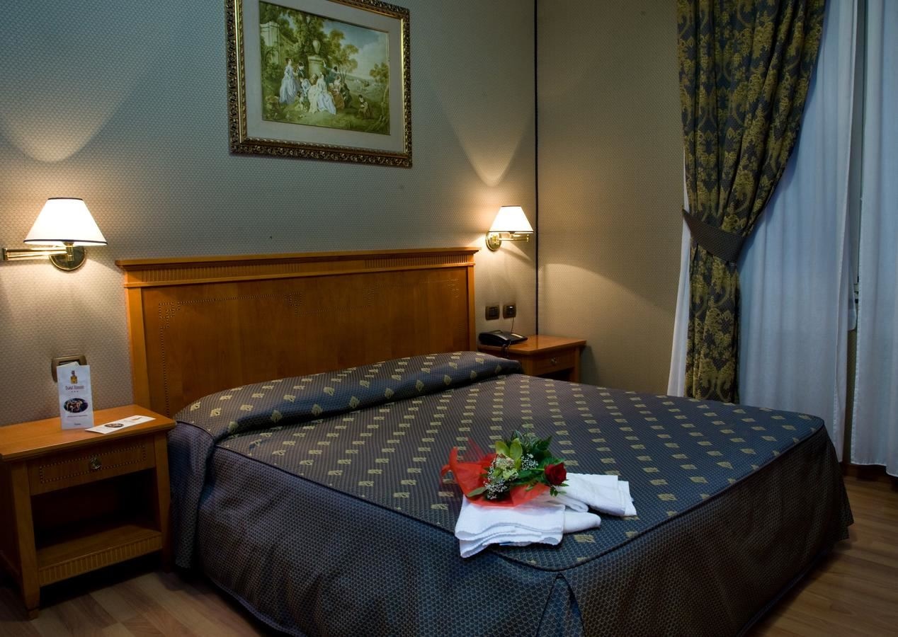 rooms-standard-room