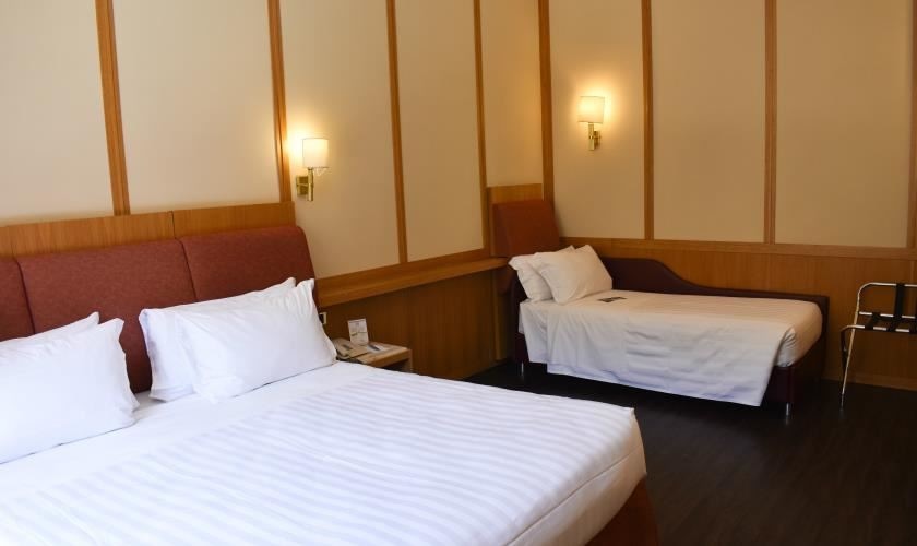 rooms-quadruple-standard