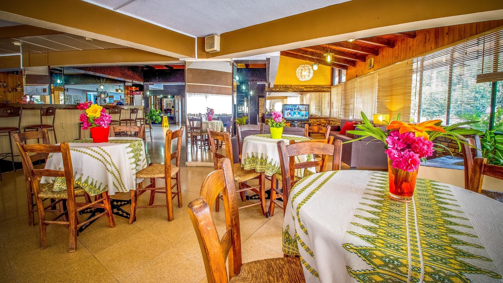 restaurants-restaurants