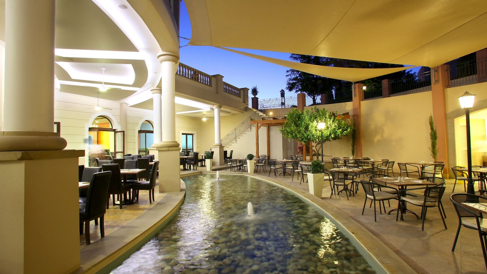 restaurants-pantheon-restaurant
