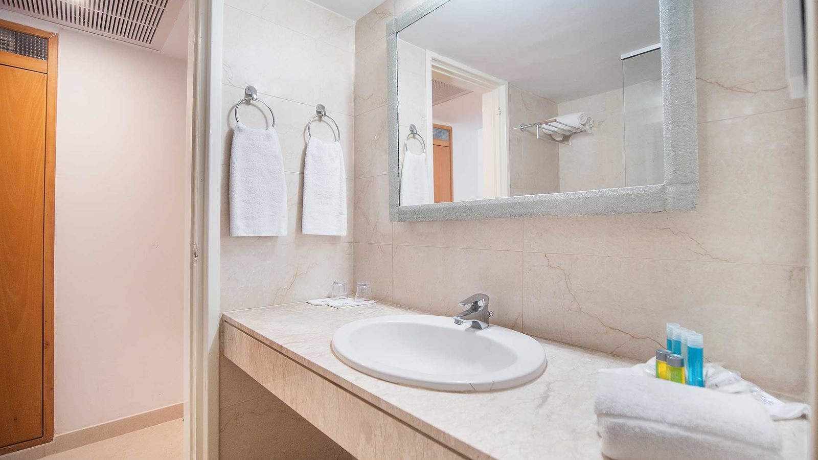 rooms-standard-single-inland-view
