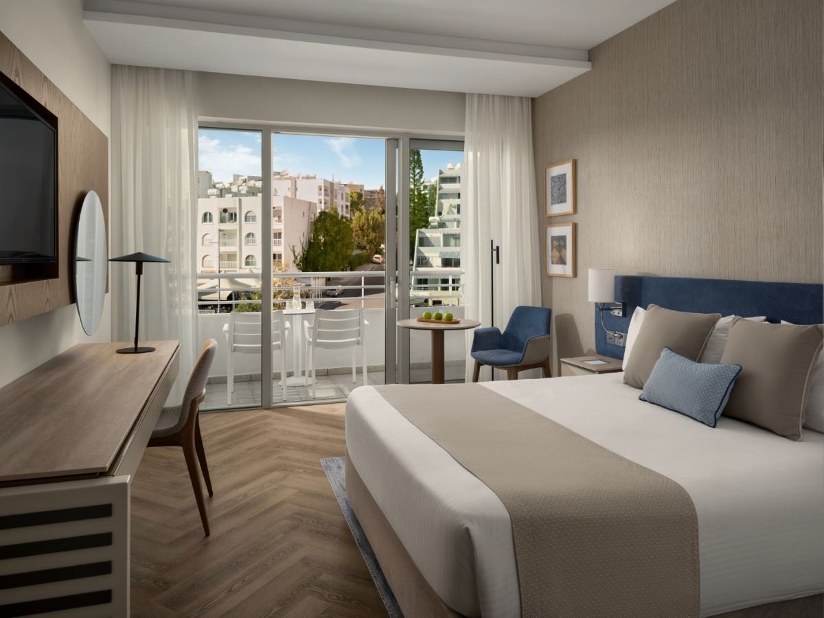 rooms-superior-room
