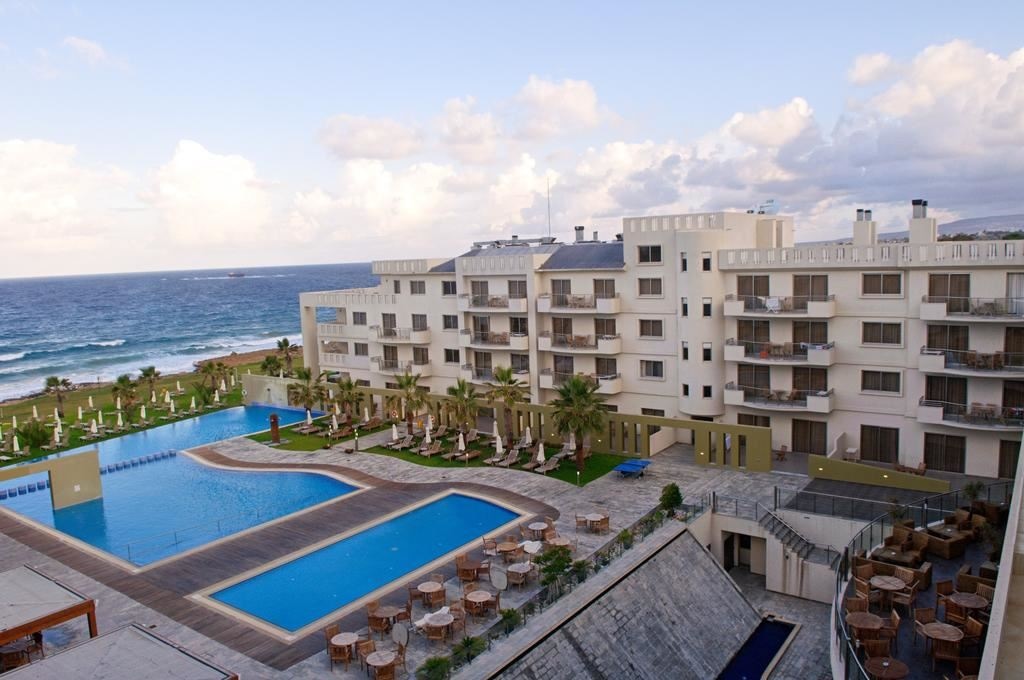 pools-outdoor-pool