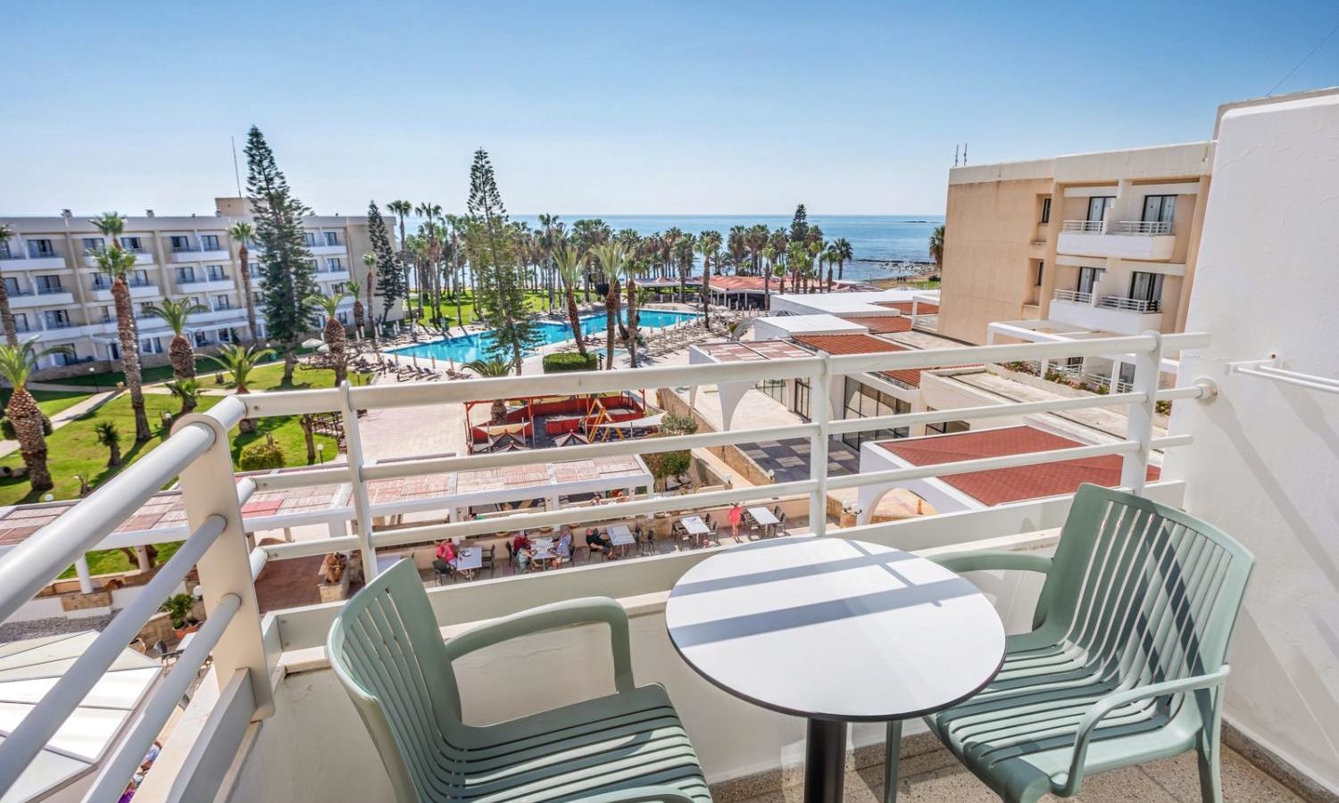 rooms-standard-room-seaview-balcony