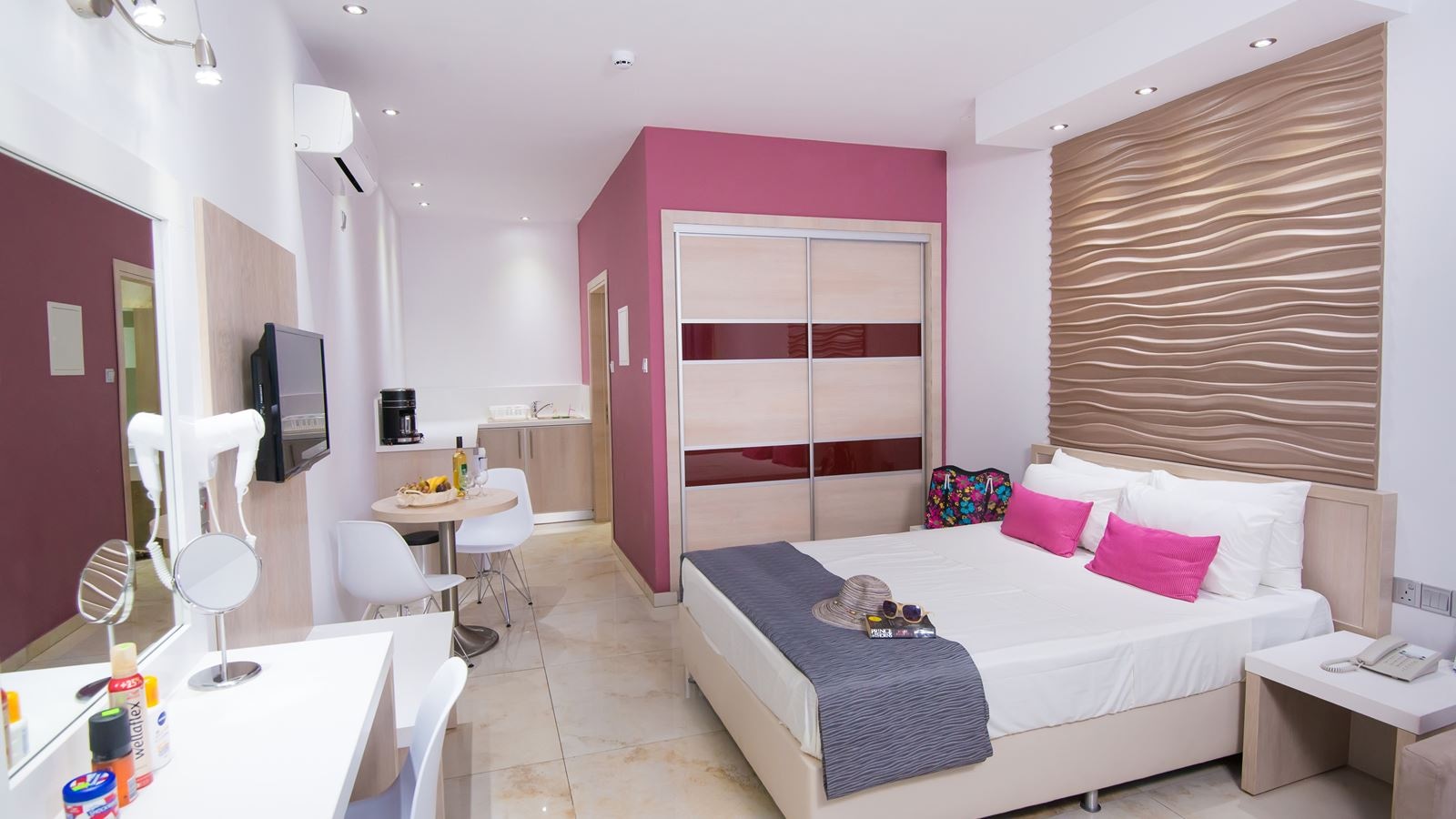 rooms-standard-room