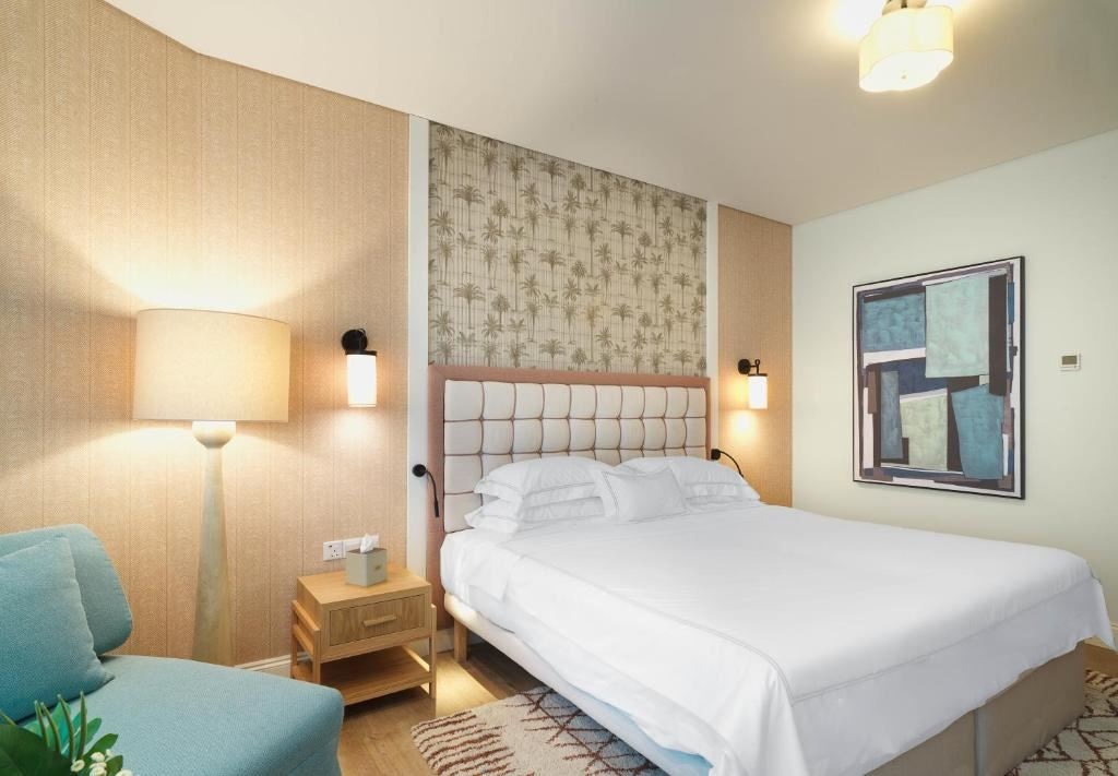 rooms-room--swim-up