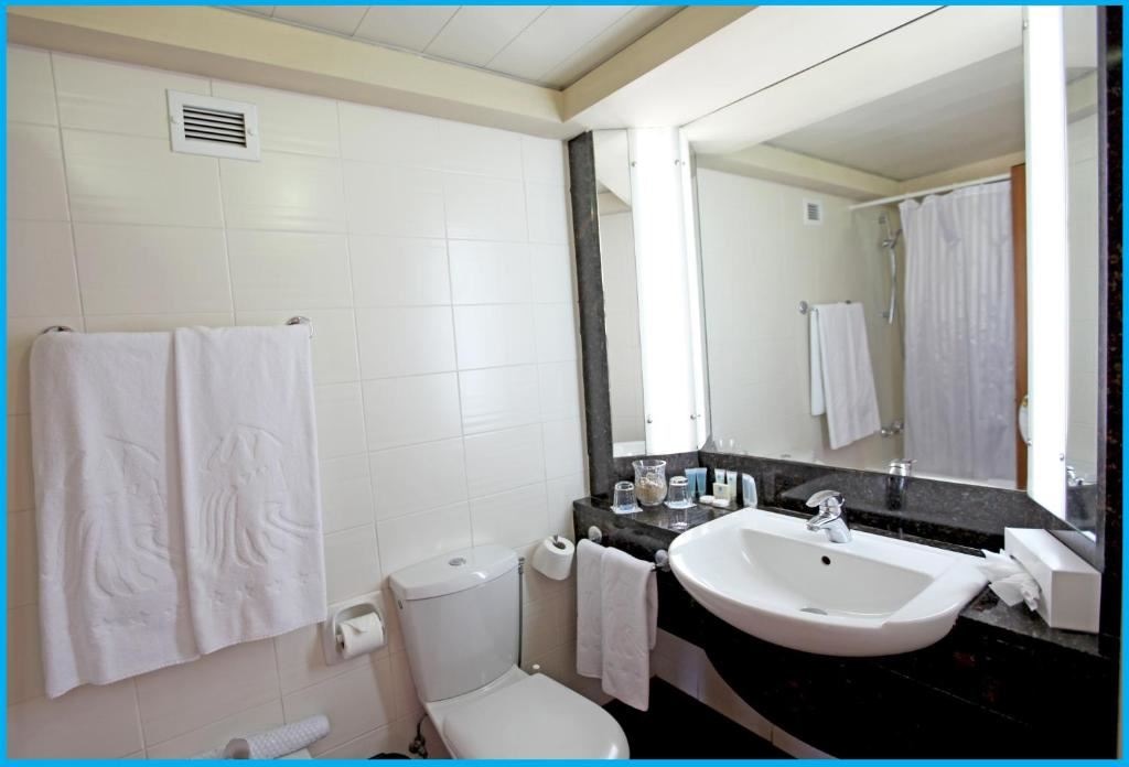 rooms-standard-room-balcony