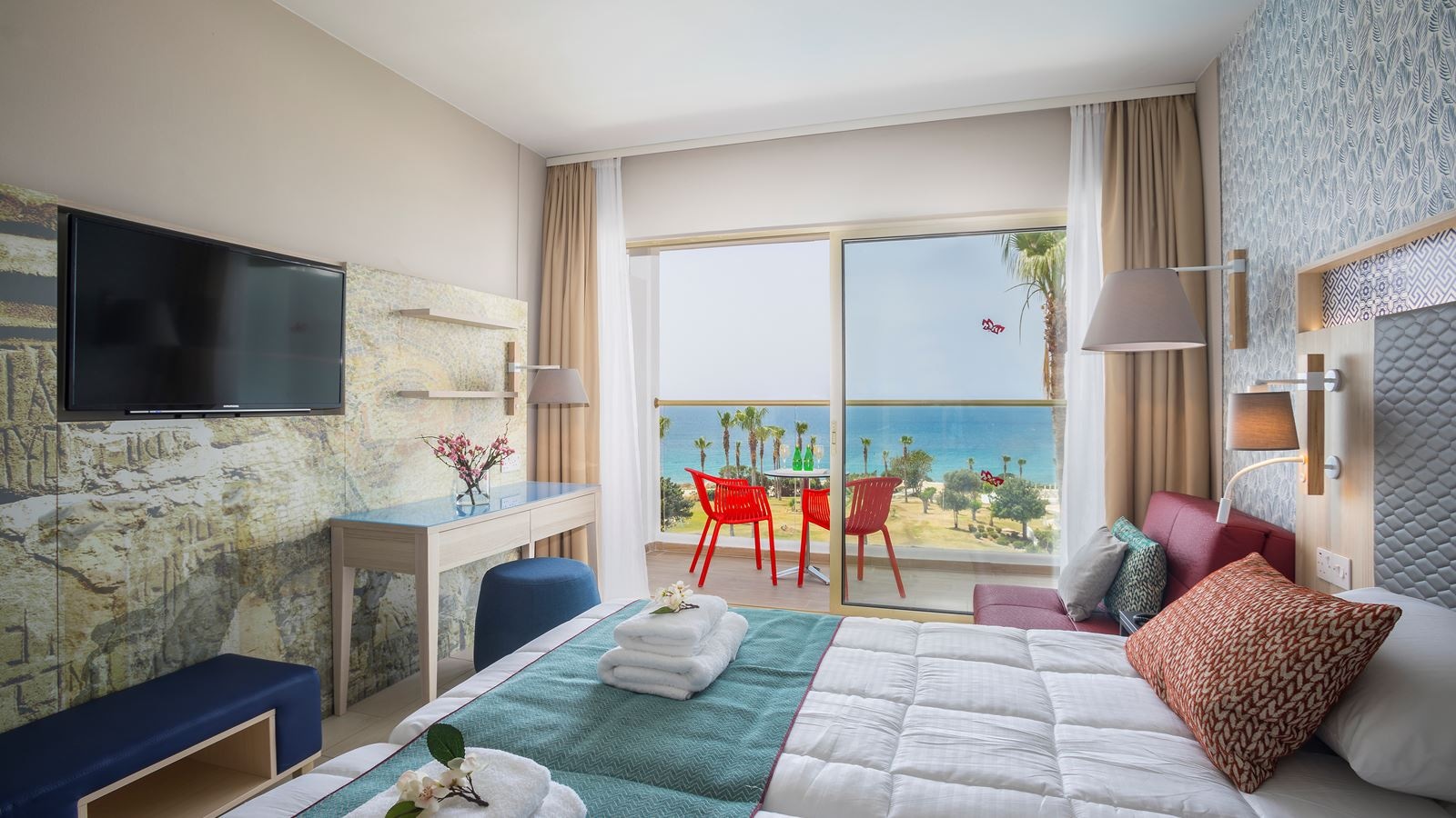 rooms-suite-sea-view-balcony-economy--