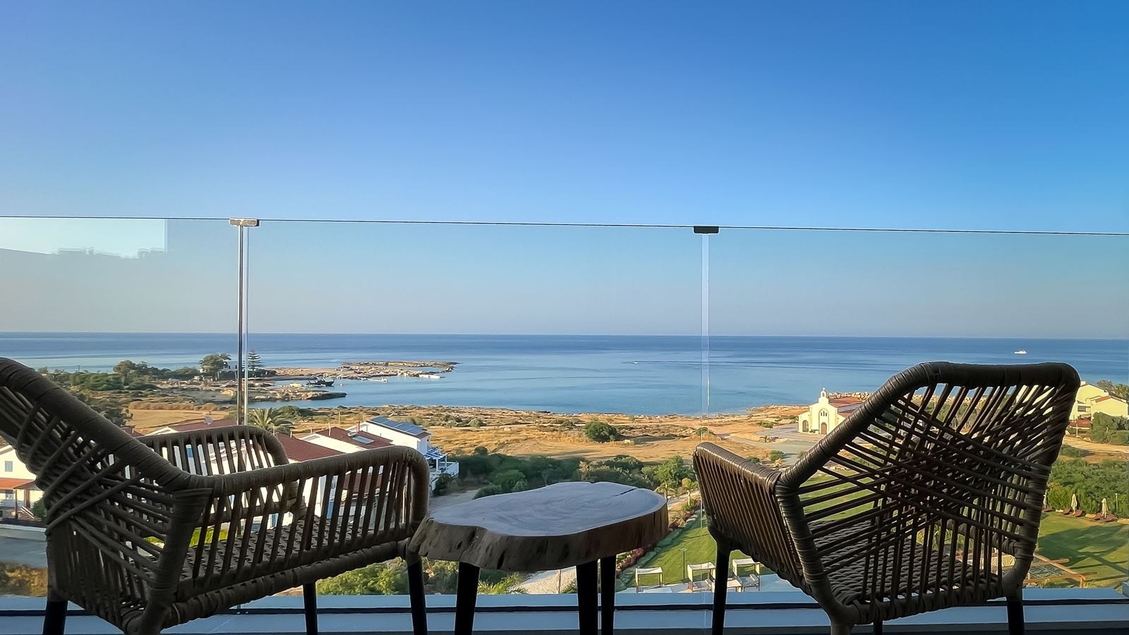rooms-superior-room--sea-view-