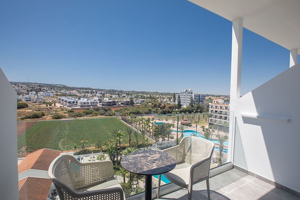 rooms-double-room-poolview-balcony