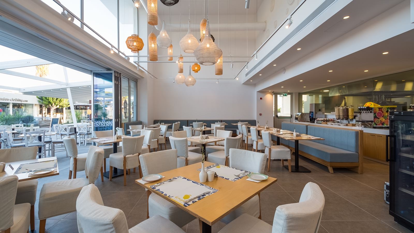restaurants-restaurants