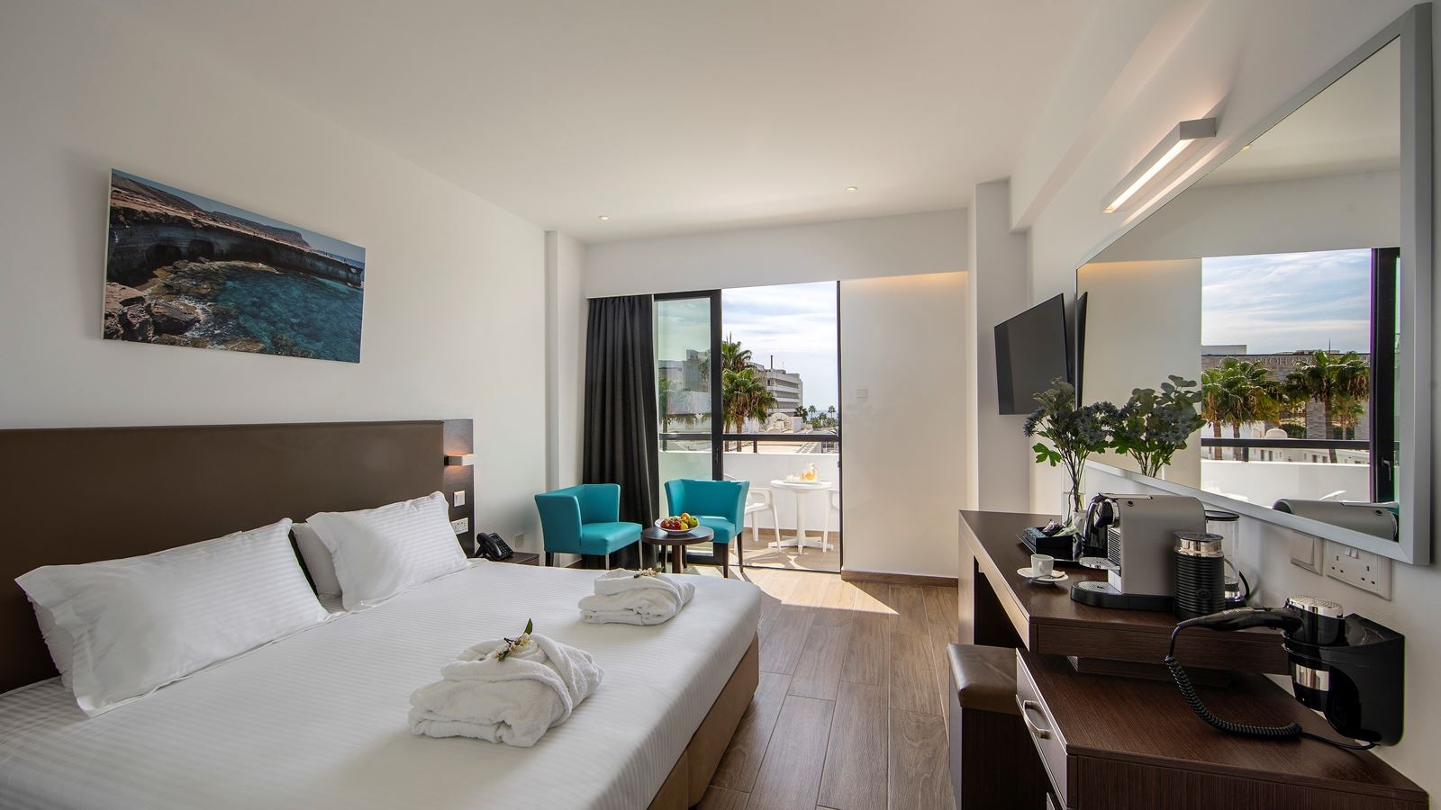 rooms-room-deluxe-sea-view