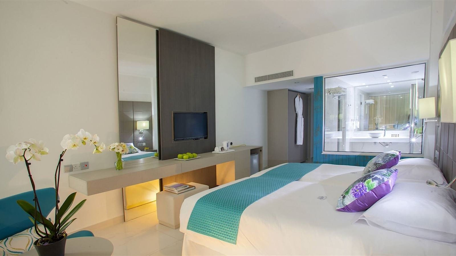 rooms-superior-room-seaview-swimuppoolterrace