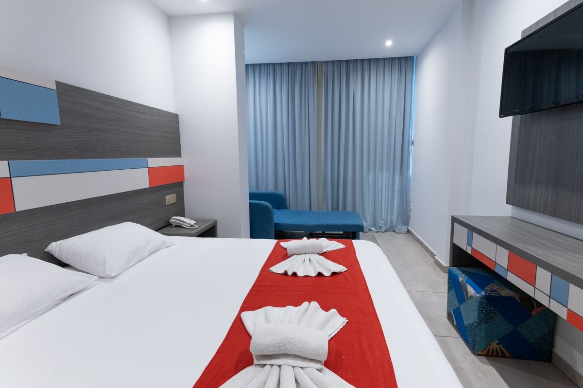 rooms-superior-room