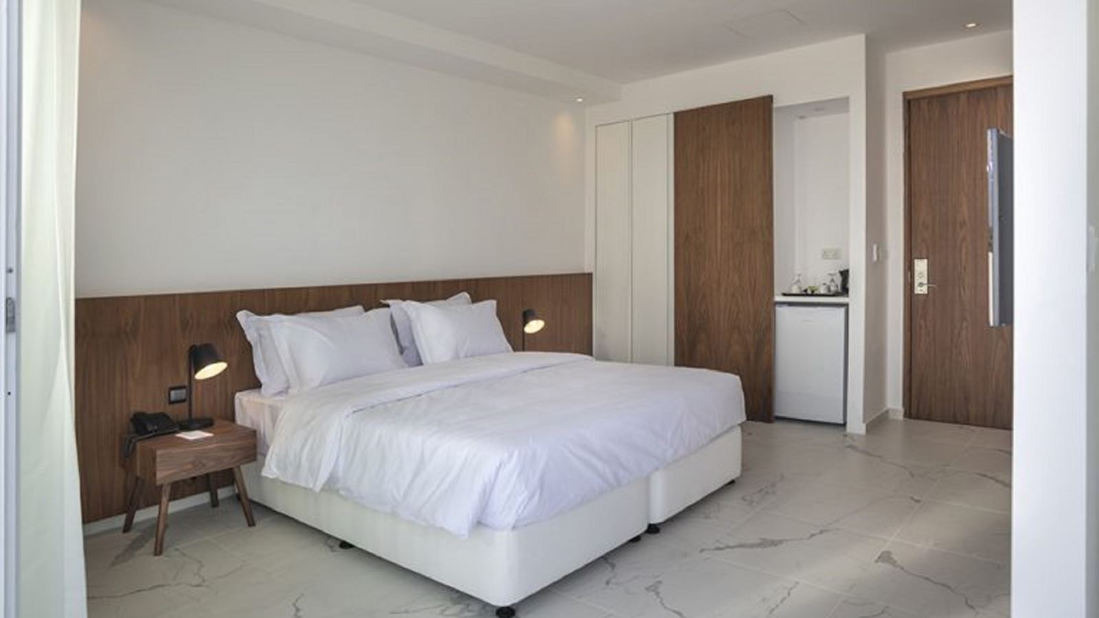 rooms-superior-room-pool-view-balcony-or-terrace