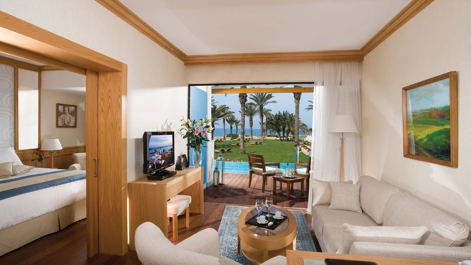 rooms-executive-one-bedroom-suite-gardenview-with-private-pool